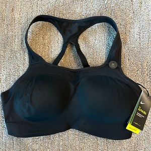 Nike Alpha performance bra